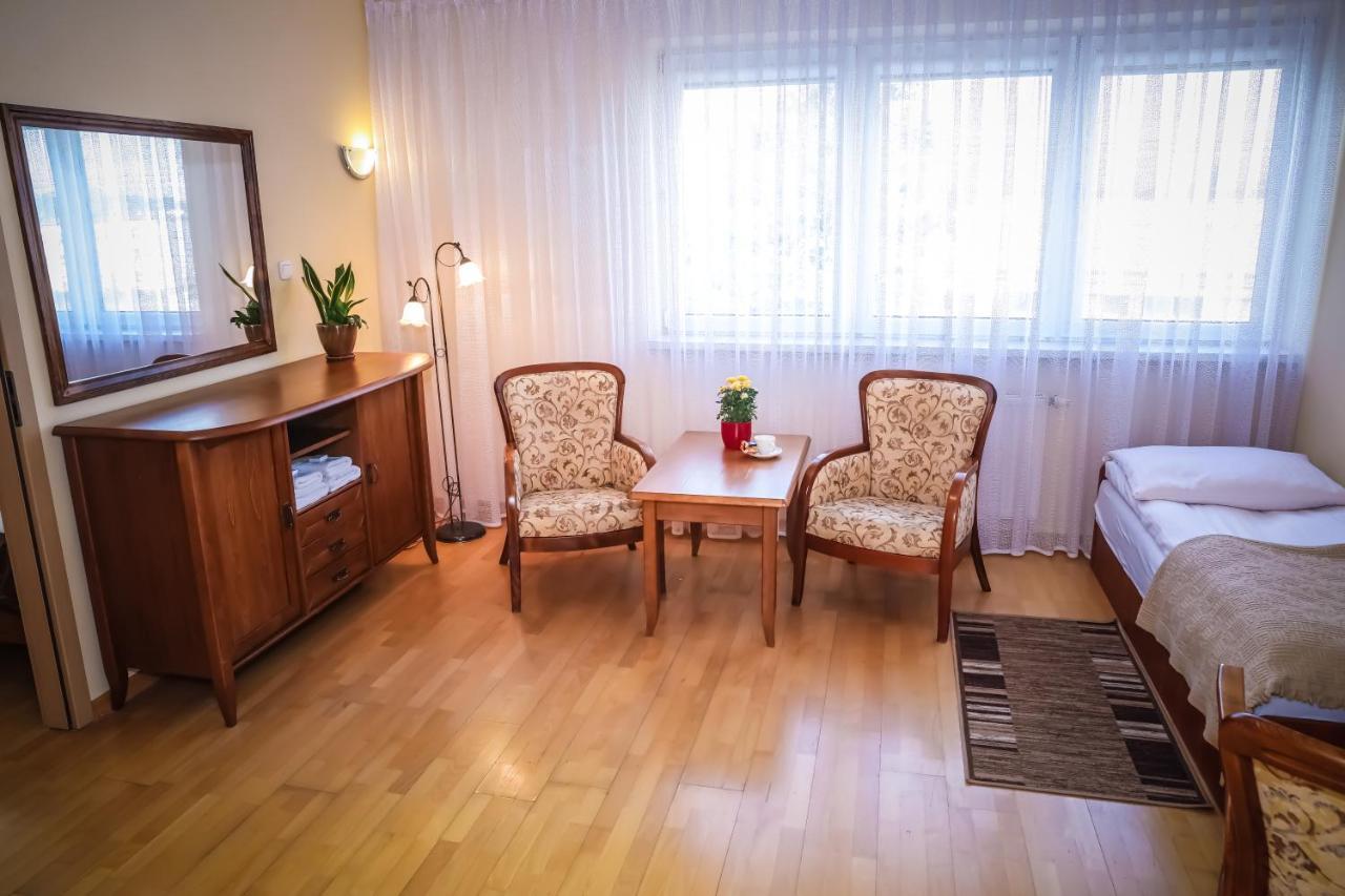 Hotel Uniwersytecki Stary Toruń Εξωτερικό φωτογραφία