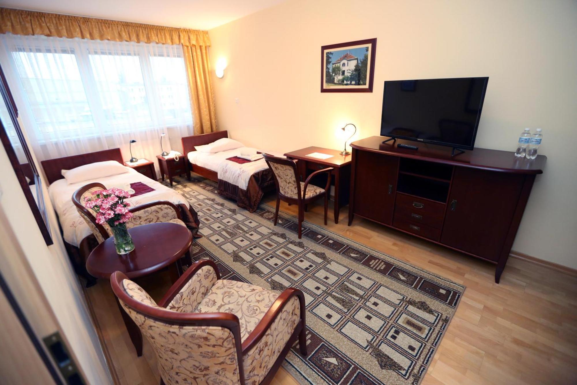 Hotel Uniwersytecki Stary Toruń Εξωτερικό φωτογραφία