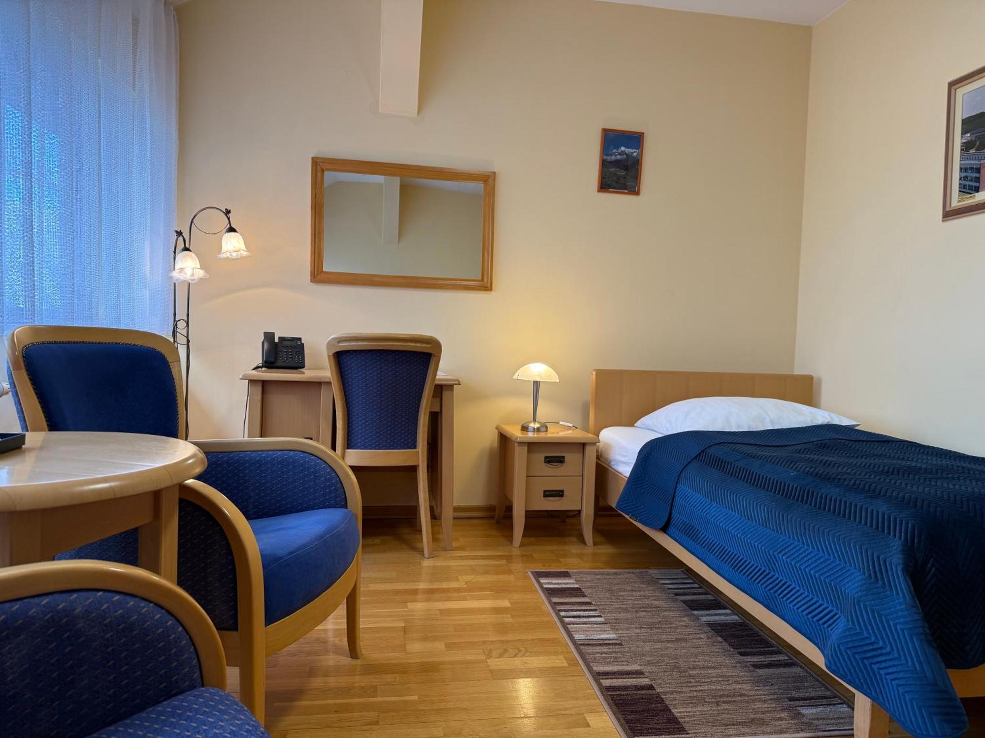 Hotel Uniwersytecki Stary Toruń Εξωτερικό φωτογραφία